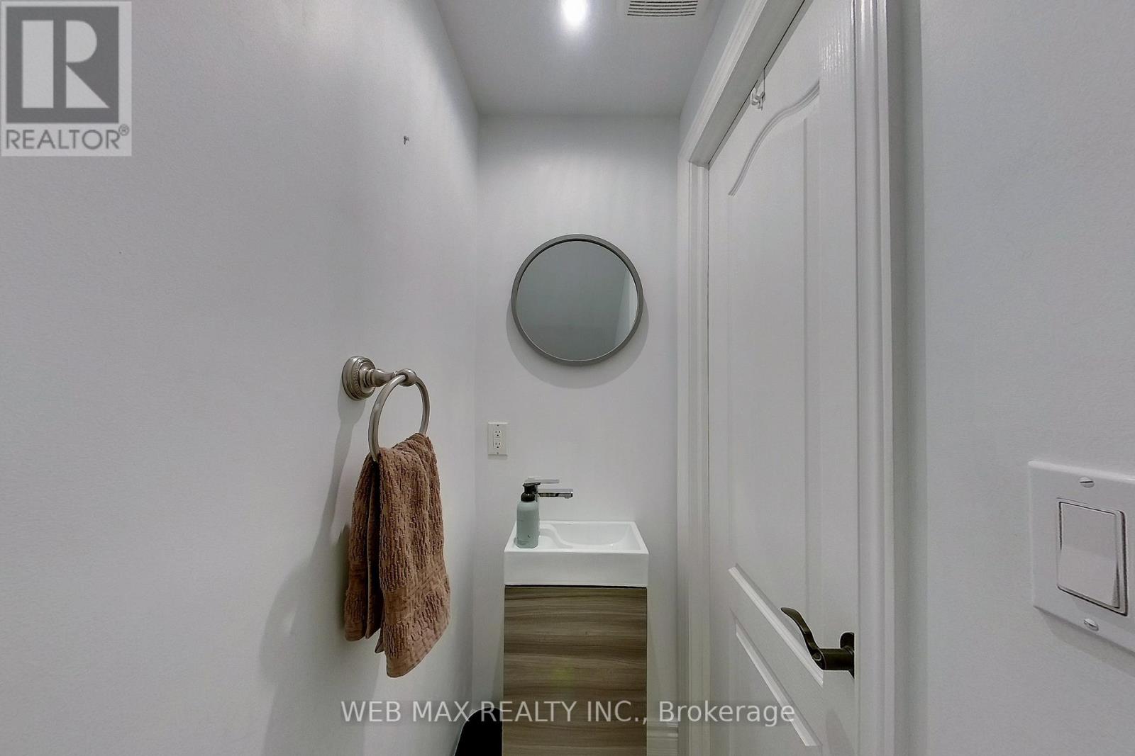 173 Milverton Boulevard, Toronto, Ontario  M4J 1V2 - Photo 13 - E12648470