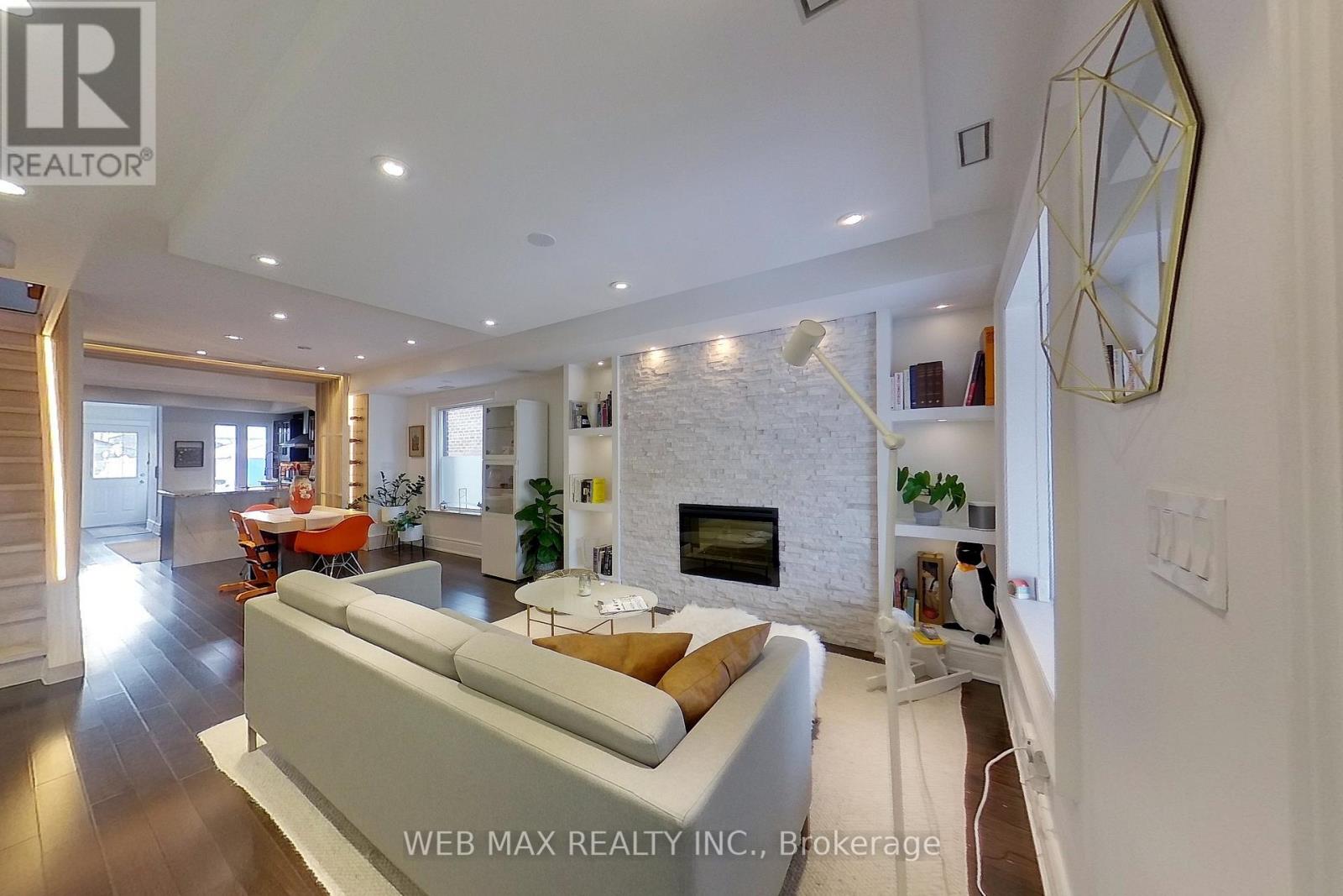 173 Milverton Boulevard, Toronto, Ontario  M4J 1V2 - Photo 2 - E12648470