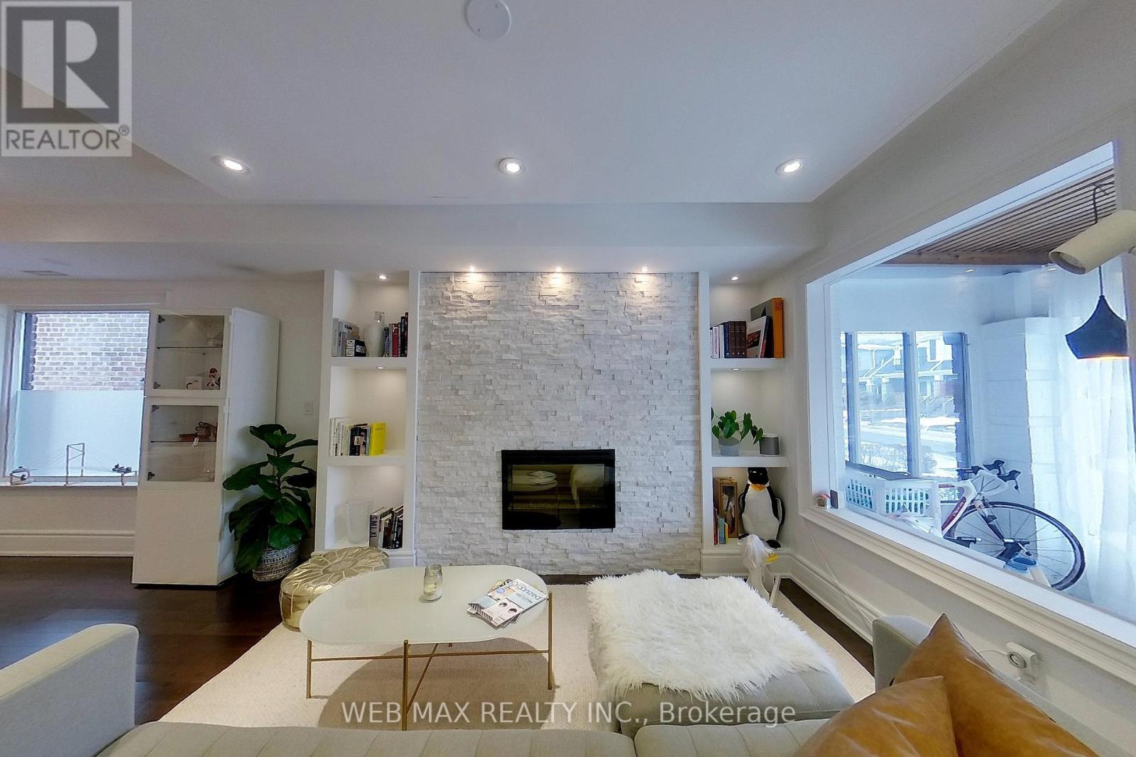 173 Milverton Boulevard, Toronto, Ontario  M4J 1V2 - Photo 3 - E12648470