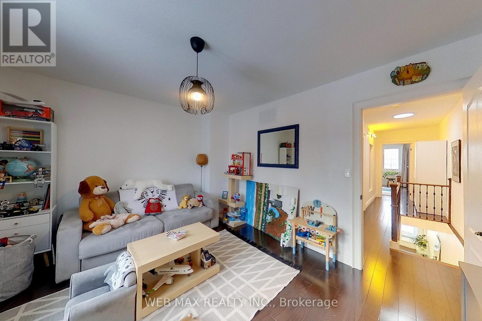 173 Milverton Boulevard, Toronto, Ontario  M4J 1V2 - Photo 35 - E12648470