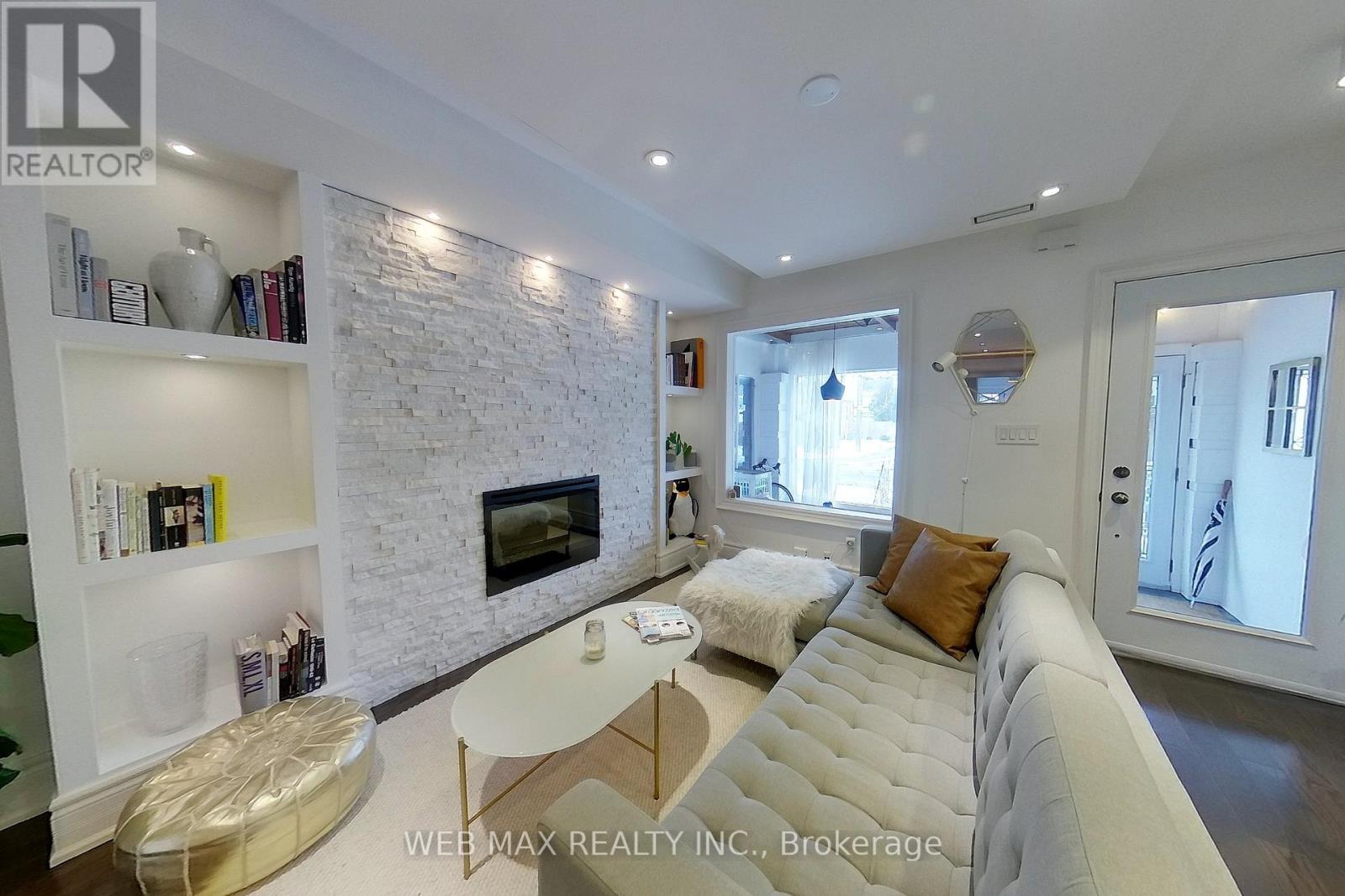 173 Milverton Boulevard, Toronto, Ontario  M4J 1V2 - Photo 4 - E12648470