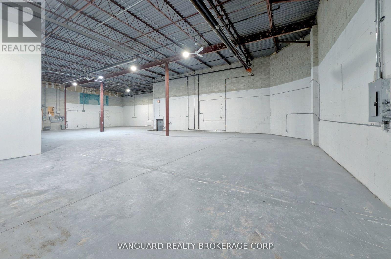 1 - 250 Trowers Road, Vaughan, Ontario  L4L 5Z9 - Photo 19 - N12648466