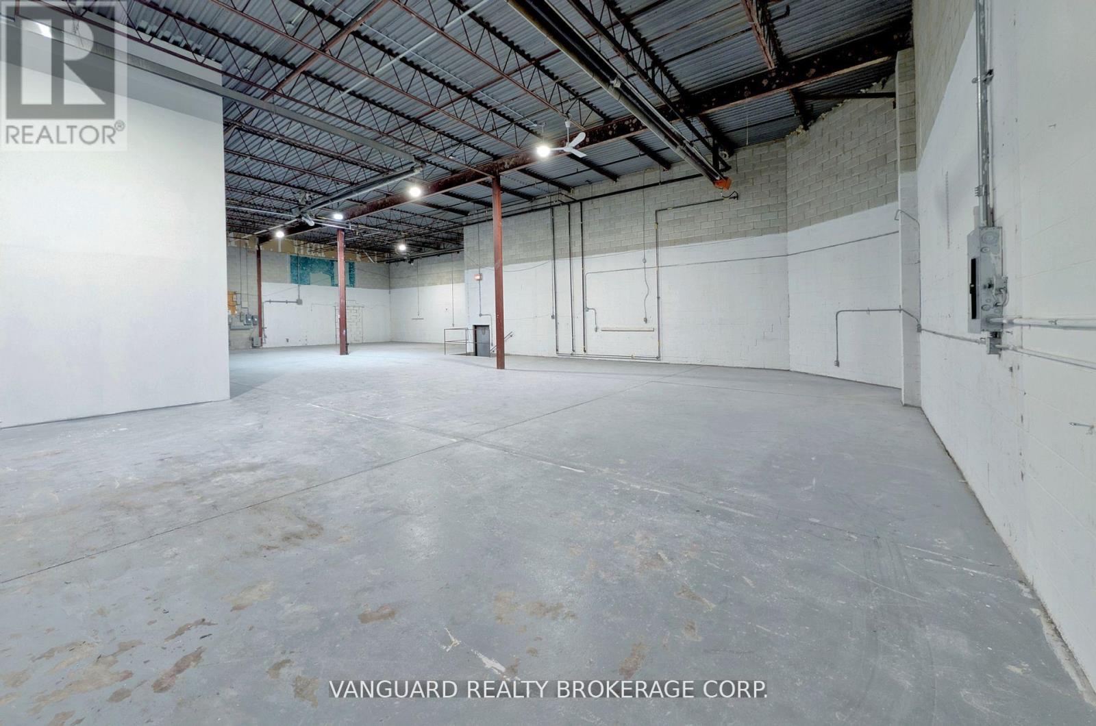 1 - 250 Trowers Road, Vaughan, Ontario  L4L 5Z9 - Photo 21 - N12648466