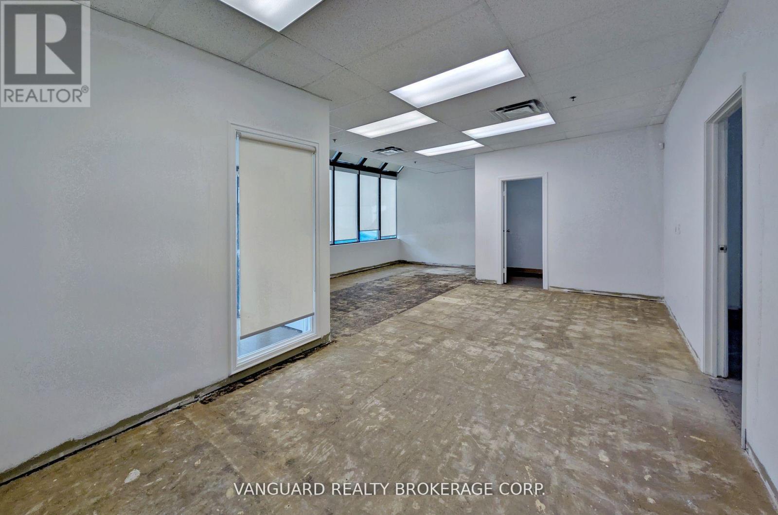 1 - 250 Trowers Road, Vaughan, Ontario  L4L 5Z9 - Photo 9 - N12648466