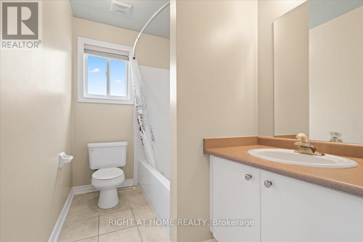 7 Michael Crescent, Barrie, Ontario  L4M 6Y9 - Photo 14 - S12554076