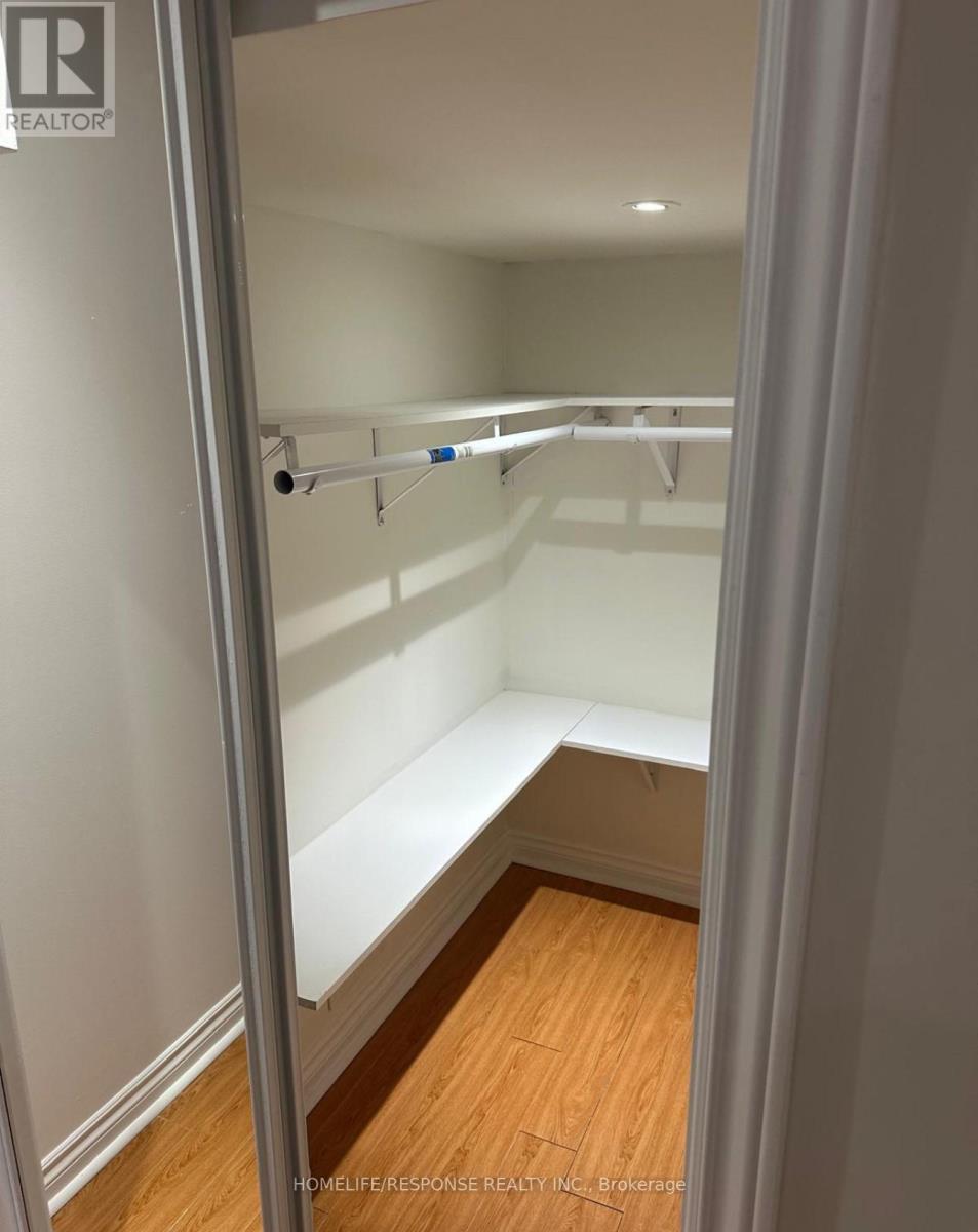 5415 Longford Drive, Mississauga, Ontario  L5M 7Y3 - Photo 9 - W12648418