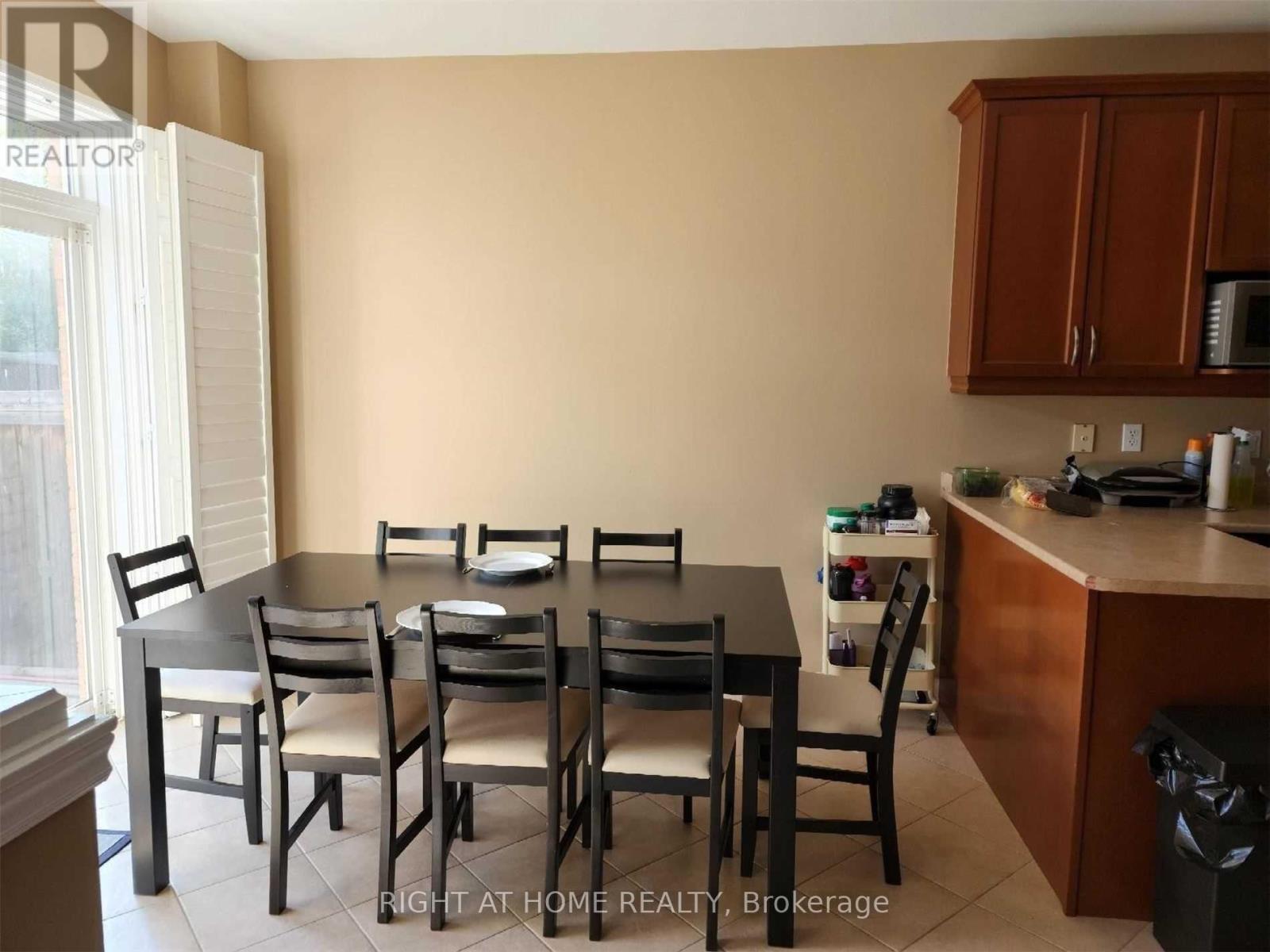 2374 North Ridge Trail, Oakville, Ontario  L6H 0B1 - Photo 11 - W12648438