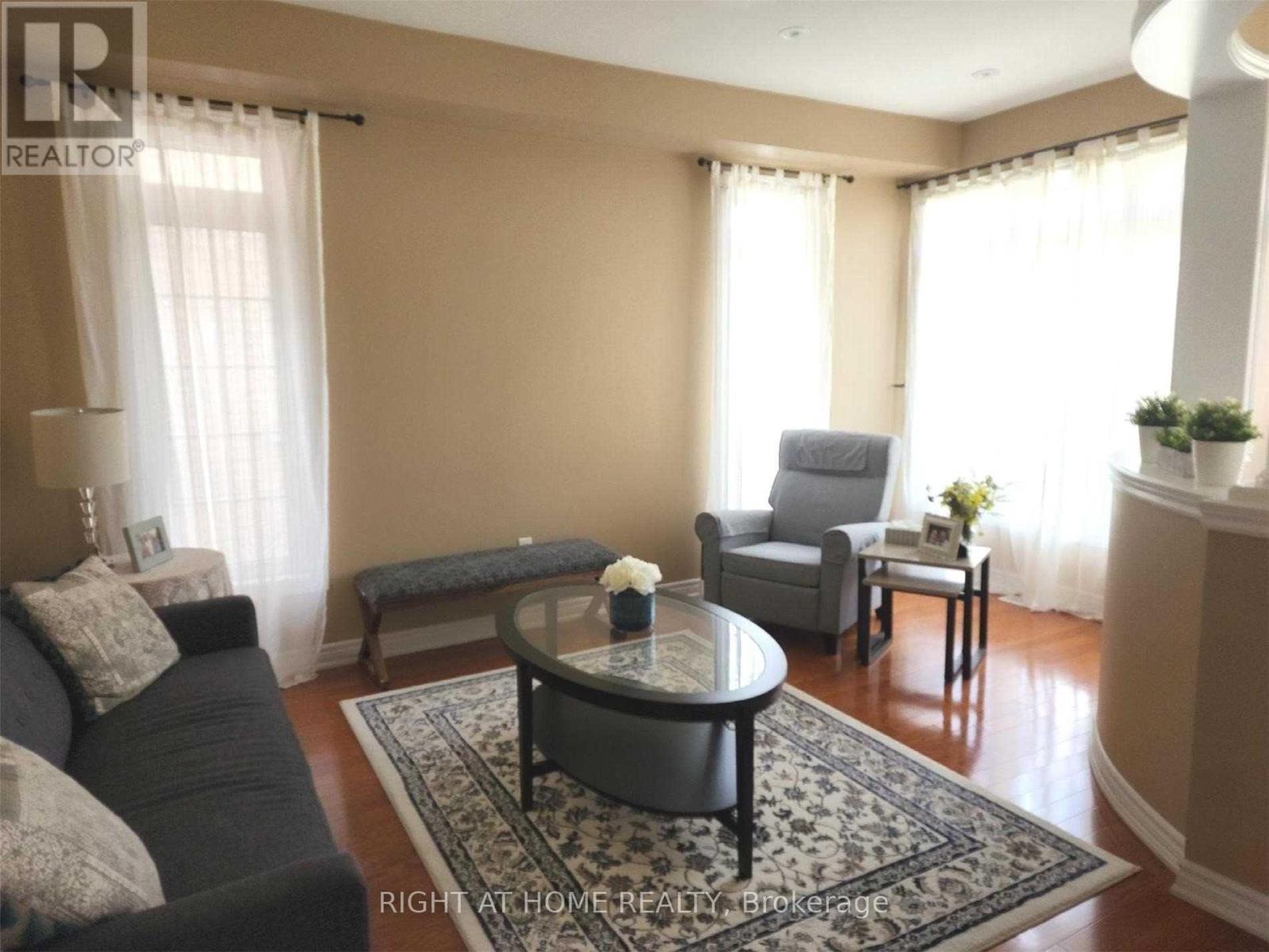 2374 North Ridge Trail, Oakville, Ontario  L6H 0B1 - Photo 4 - W12648438