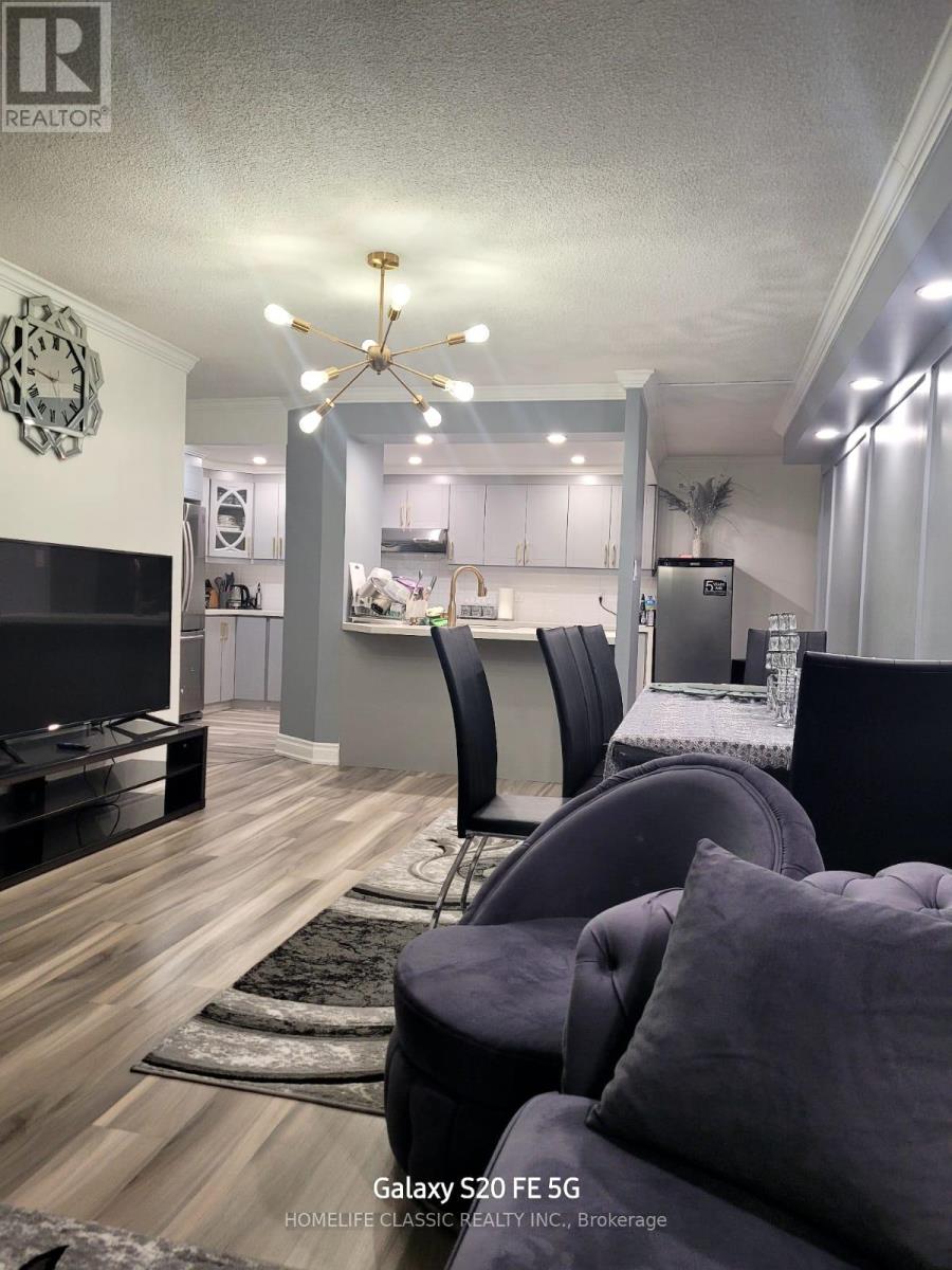 1611 - 236 ALBION ROAD, Toronto, Ontario