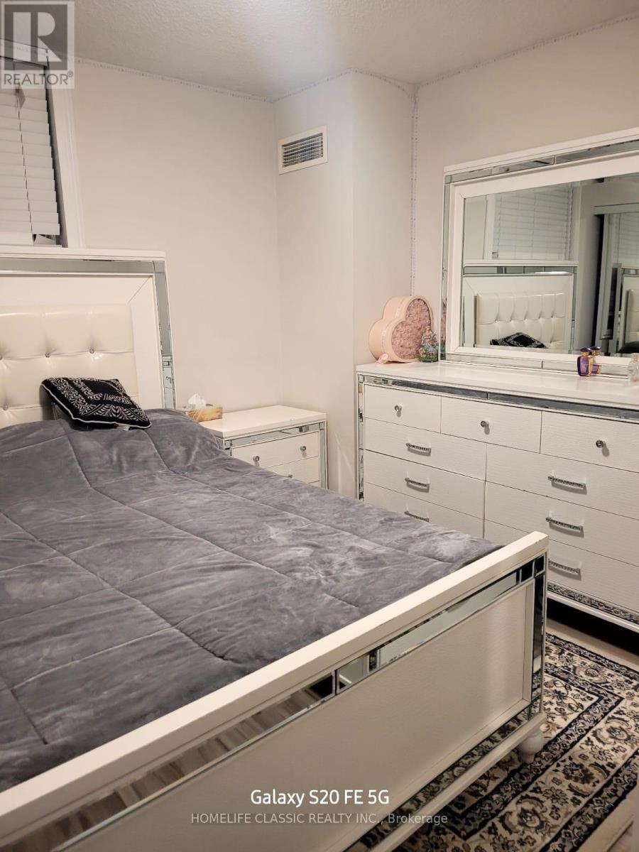 1611 - 236 Albion Road, Toronto, Ontario  M9W 6A6 - Photo 6 - W12648444