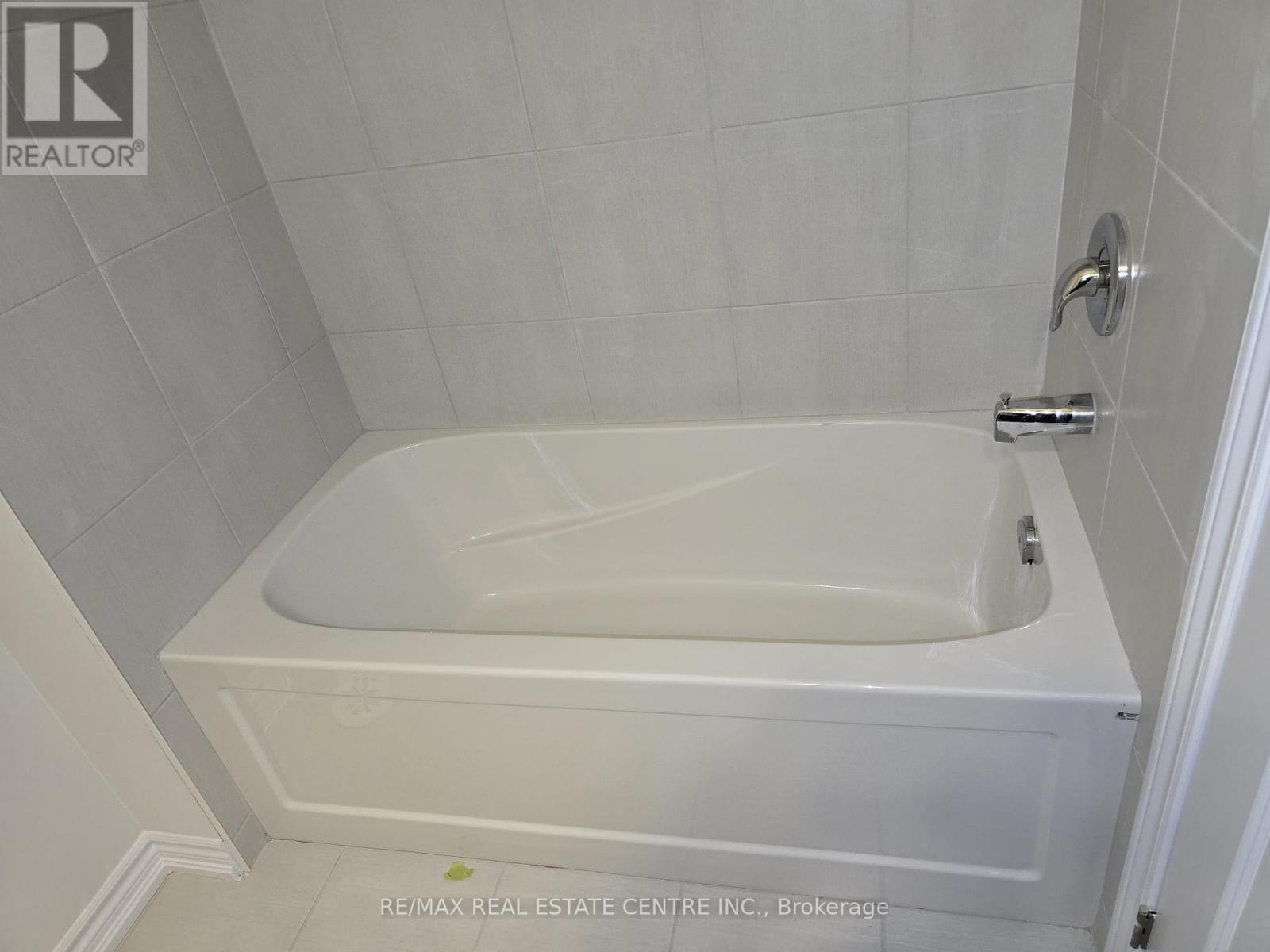 5959 Saigon Street, Mississauga, Ontario  L6H 7G1 - Photo 21 - W12648472
