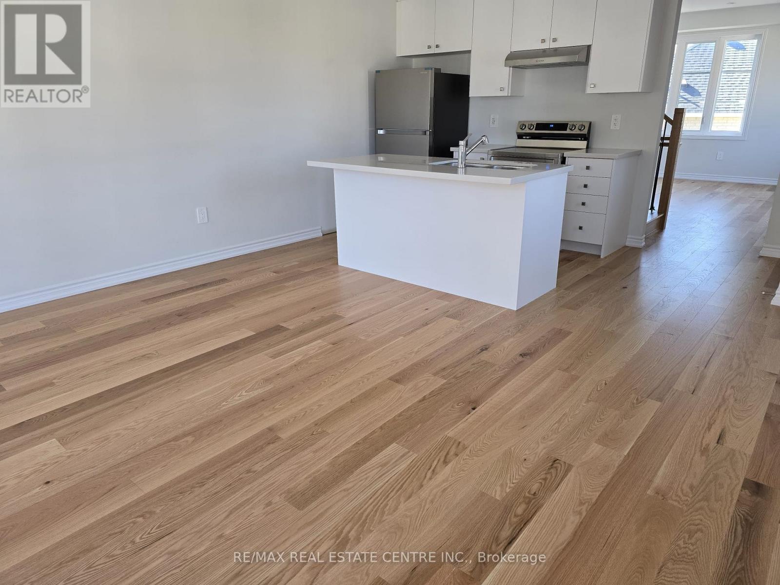 5959 Saigon Street, Mississauga, Ontario  L6H 7G1 - Photo 6 - W12648472