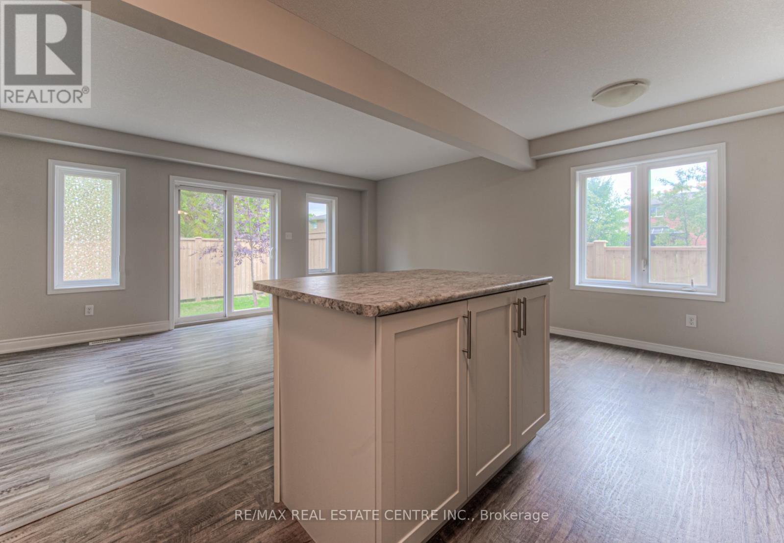 22 - 50 Pinnacle Drive, Kitchener, Ontario  N2P 0H8 - Photo 11 - X12648436