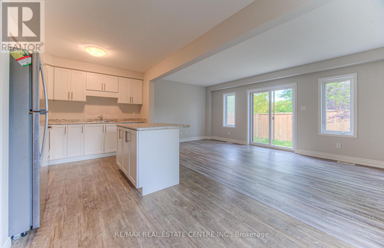 22 - 50 Pinnacle Drive, Kitchener, Ontario  N2P 0H8 - Photo 4 - X12648436