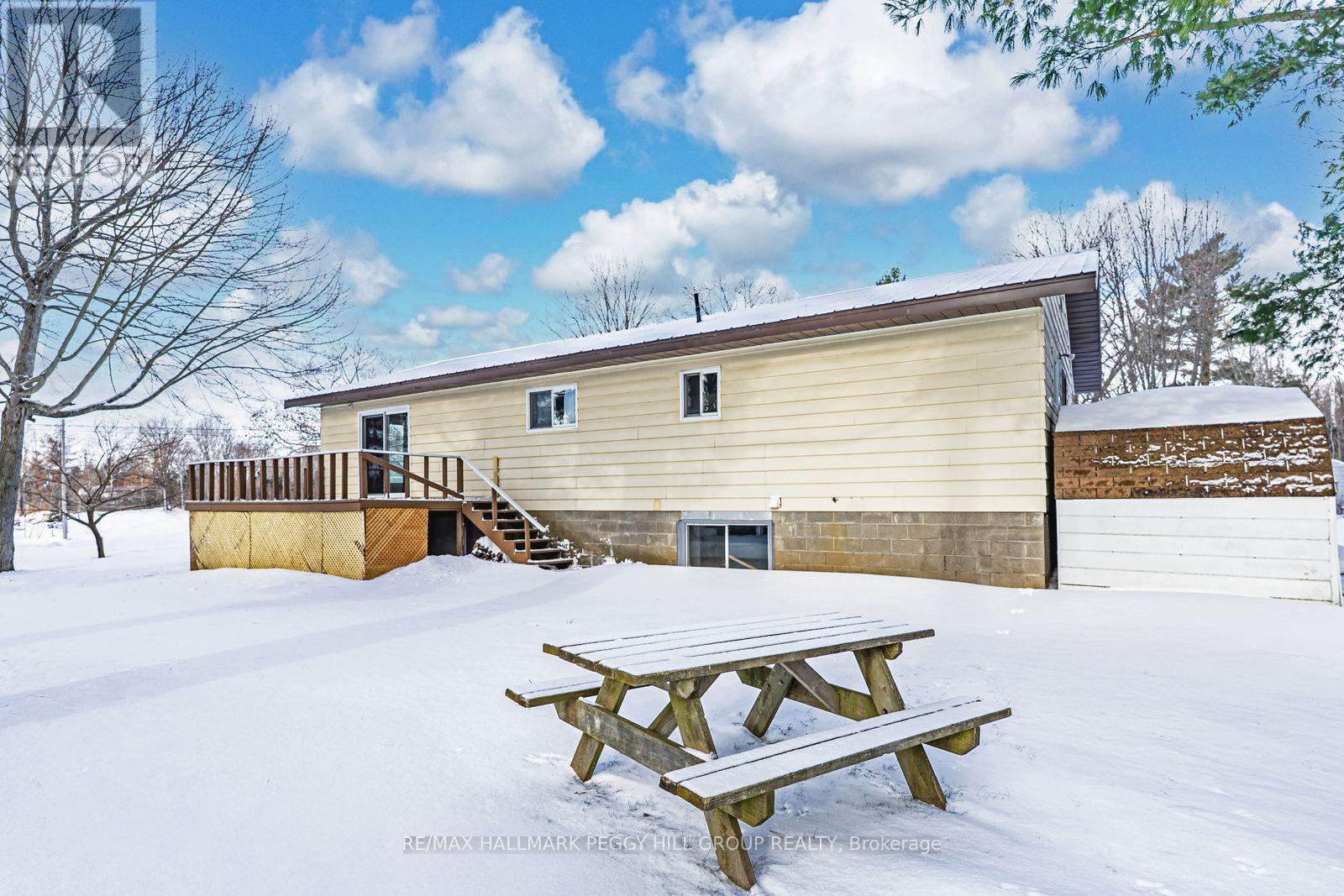 332 Baxter Loop Road, Georgian Bay, Ontario  L0K 1S0 - Photo 11 - X12648490