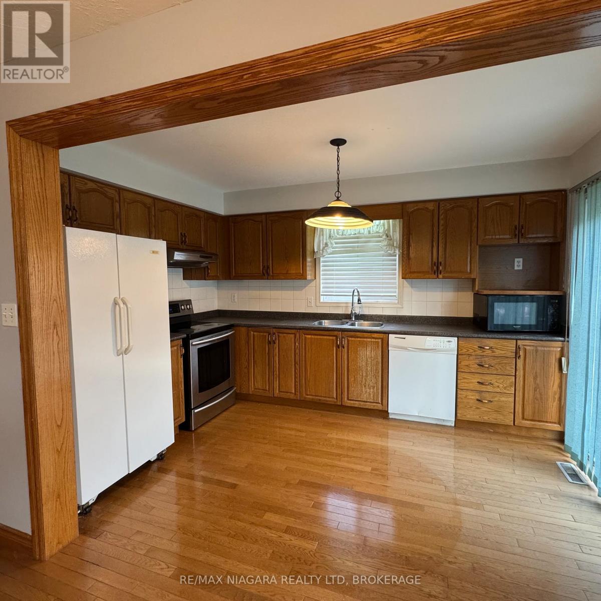 4860 Windgate Drive, Niagara Falls, Ontario  L2H 2Z6 - Photo 6 - X12629104