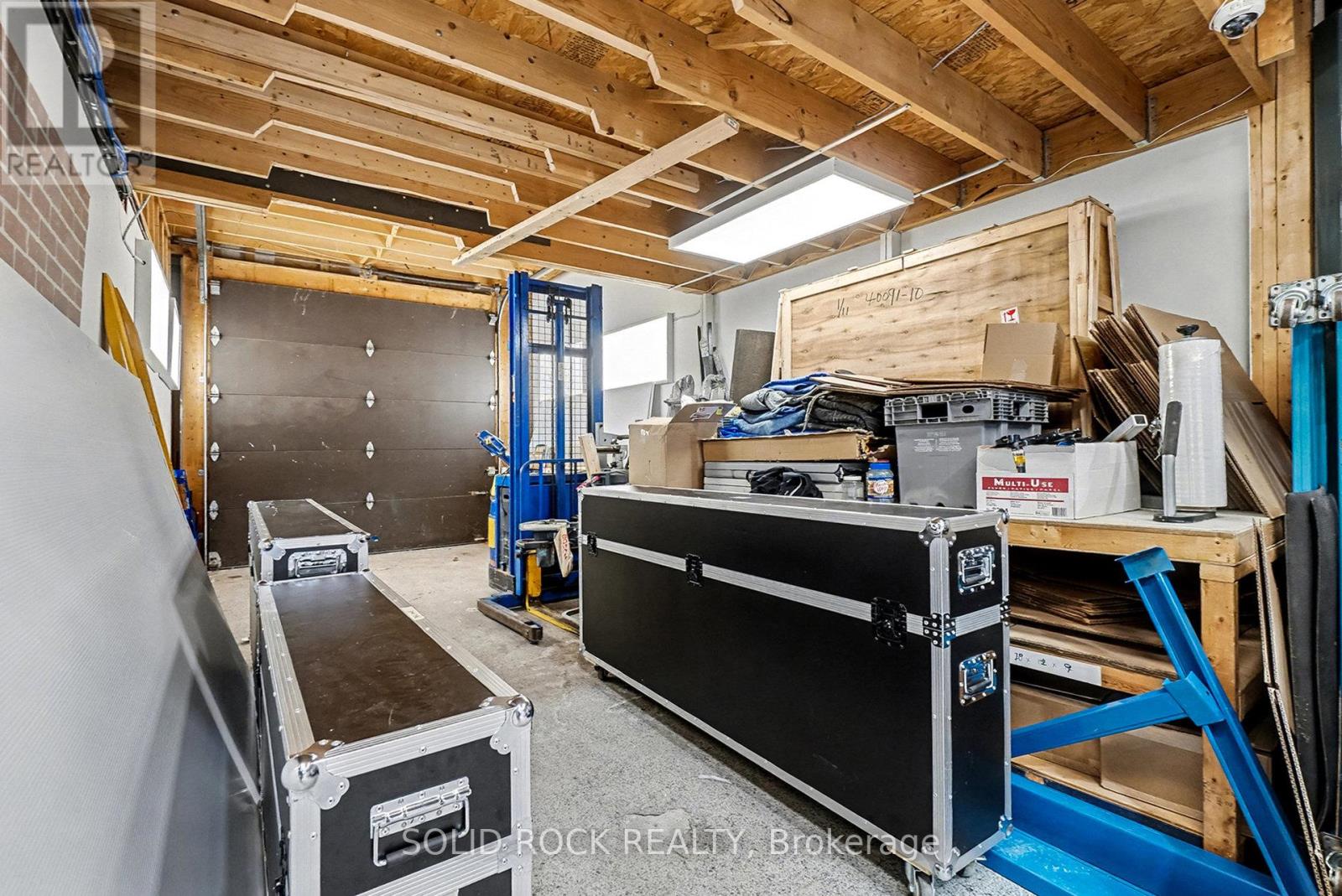 27 & 29 - 2100 Thurston Drive, Ottawa, Ontario  K1G 4K8 - Photo 15 - X12648528