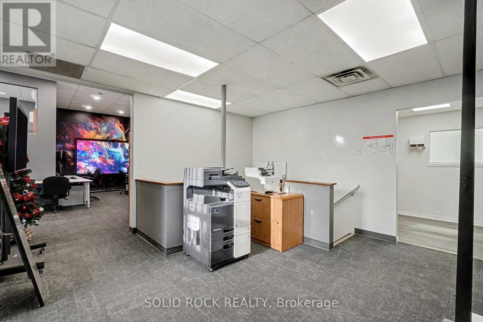 27 & 29 - 2100 Thurston Drive, Ottawa, Ontario  K1G 4K8 - Photo 17 - X12648528