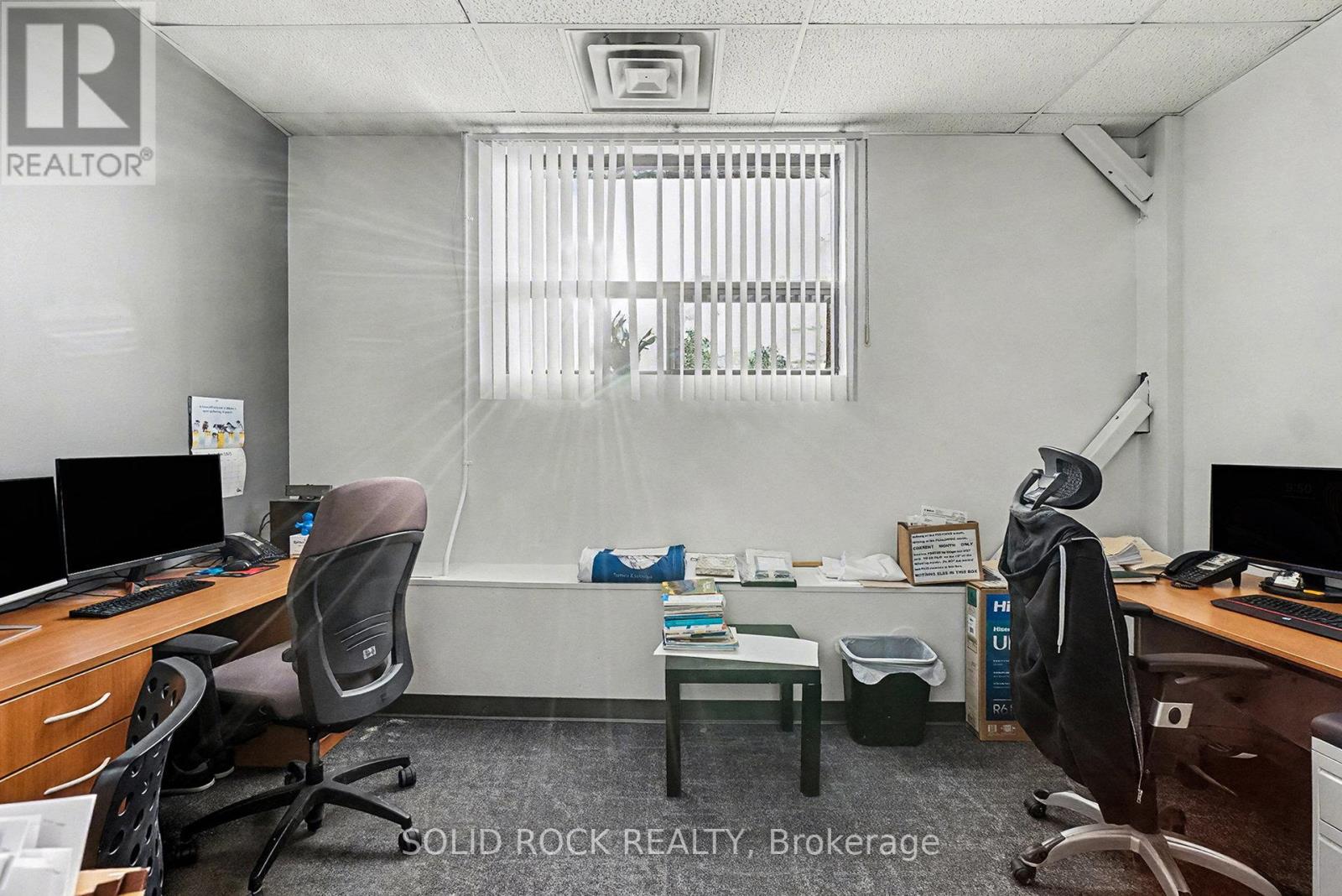 27 & 29 - 2100 Thurston Drive, Ottawa, Ontario  K1G 4K8 - Photo 22 - X12648528