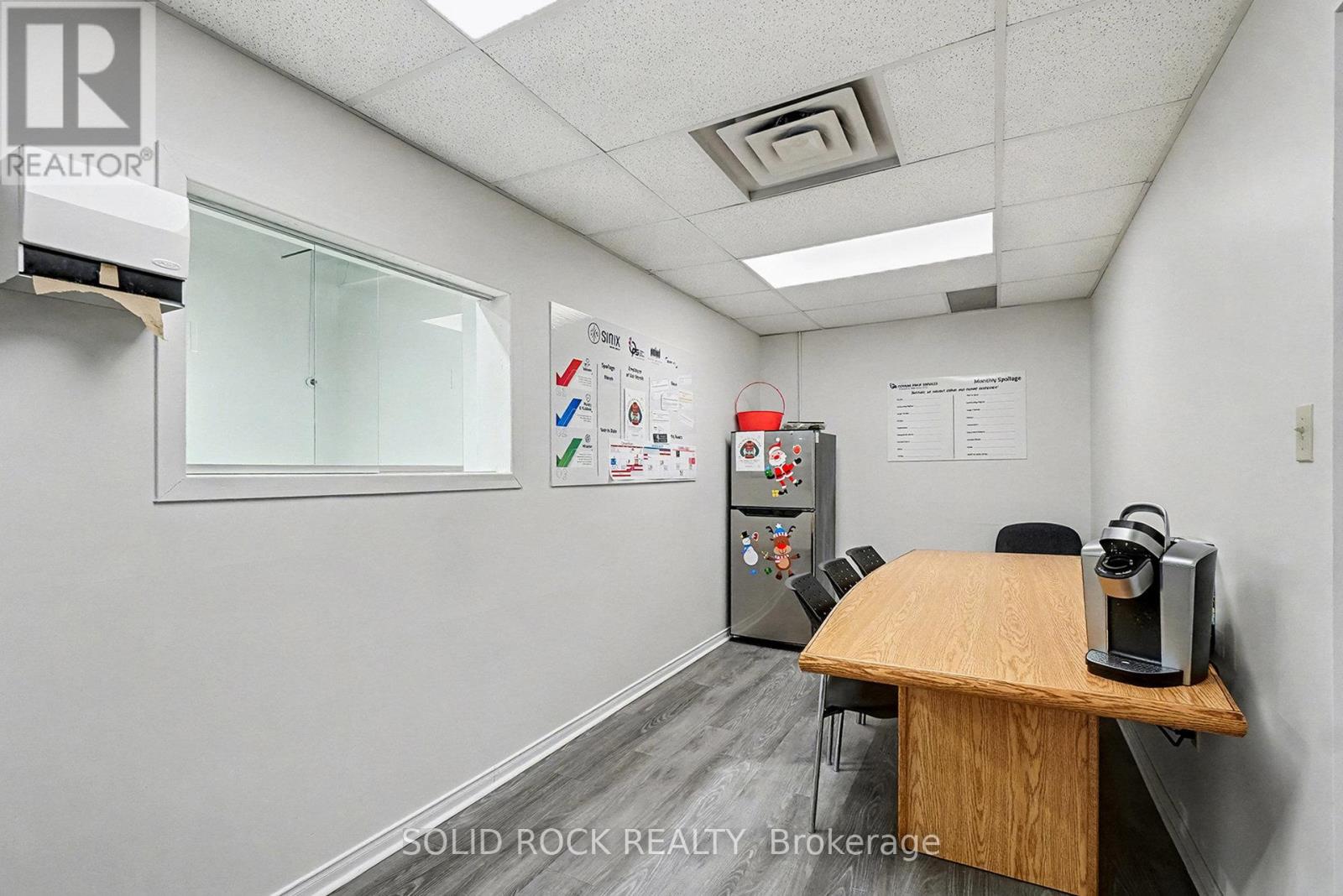 27 & 29 - 2100 Thurston Drive, Ottawa, Ontario  K1G 4K8 - Photo 30 - X12648528