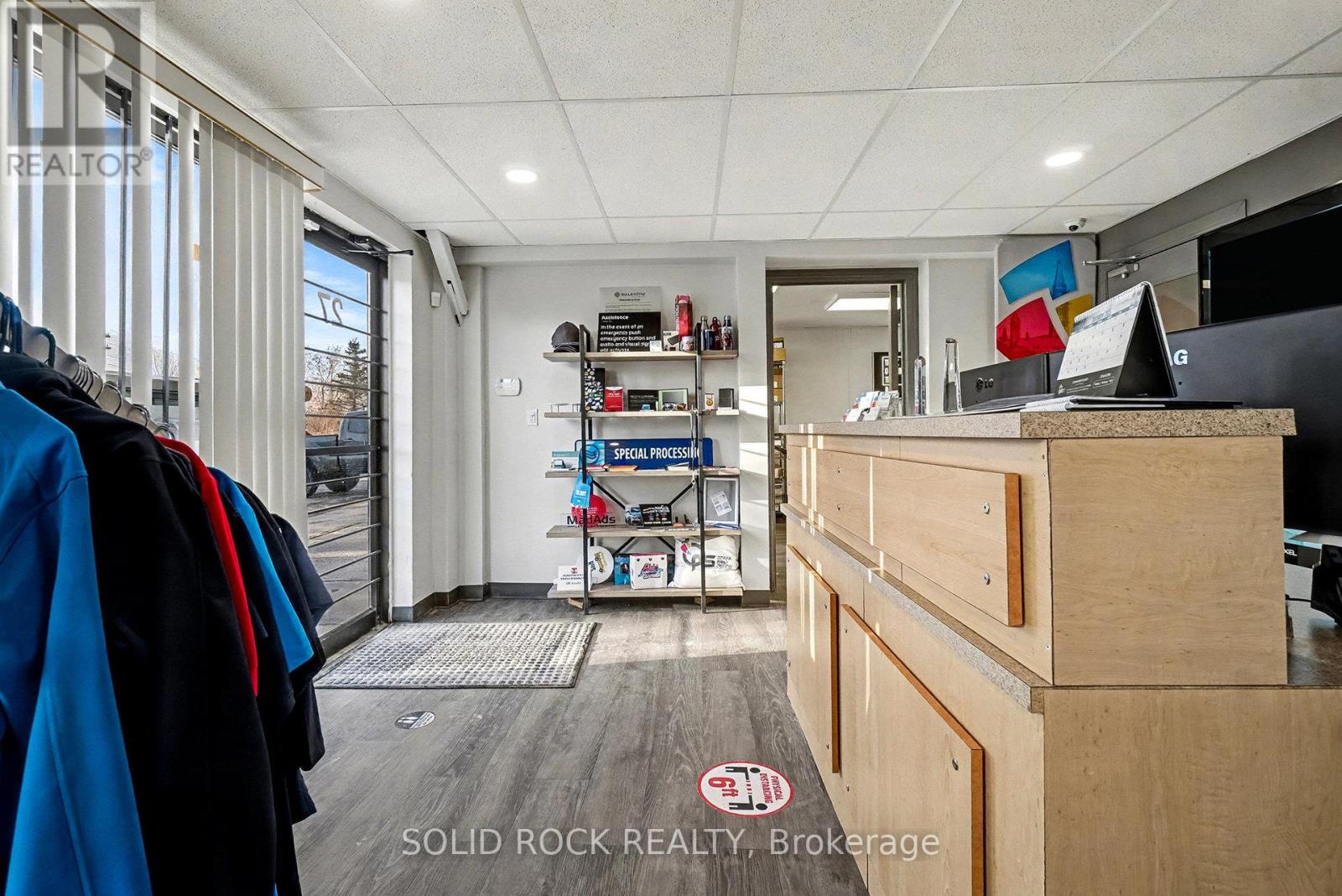 27 & 29 - 2100 Thurston Drive, Ottawa, Ontario  K1G 4K8 - Photo 5 - X12648528