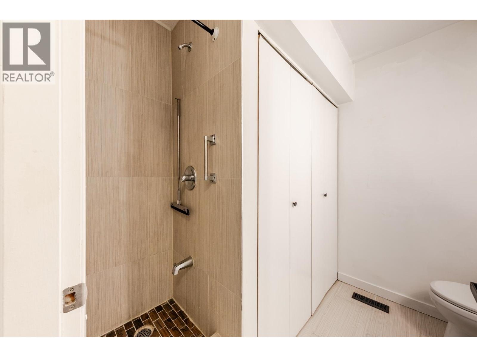 8008 Ash Street, Richmond, British Columbia  V6Y 3H8 - Photo 13 - R3074846