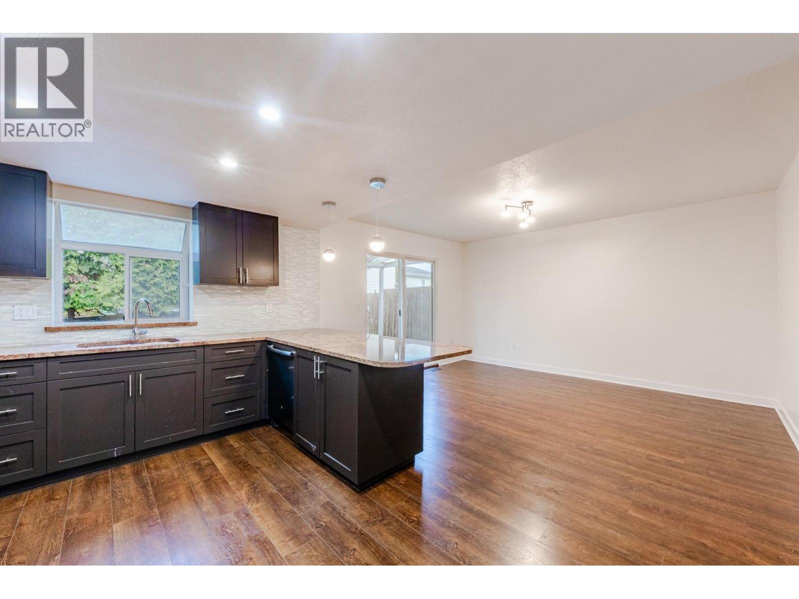 8008 Ash Street, Richmond, British Columbia  V6Y 3H8 - Photo 6 - R3074846