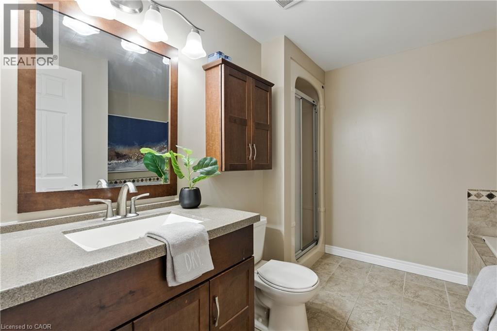 800 Upper Paradise Road Unit# 40, Hamilton, Ontario  L9C 7L2 - Photo 17 - 40769299