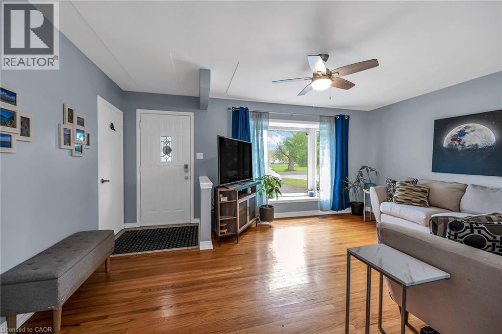 5111 White Church Road E, Mount Hope, Ontario  L0R 1W0 - Photo 3 - 40774252