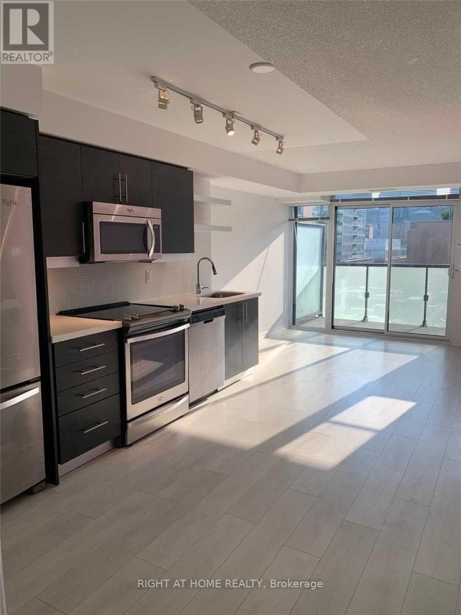 1108 - 400 Adelaide Street E, Toronto, Ontario  M5A 1N4 - Photo 2 - C12648518