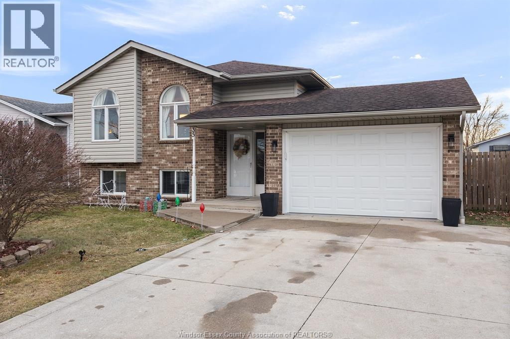 MLS# 25032011: 35 VERMONT, Amherstburg, Canada