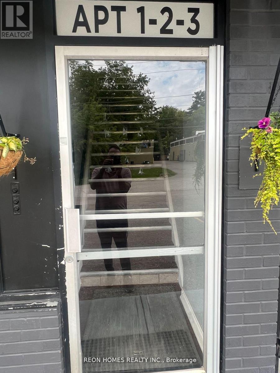 APT#3 - 517 EAST AVENUE, Toronto, Ontario