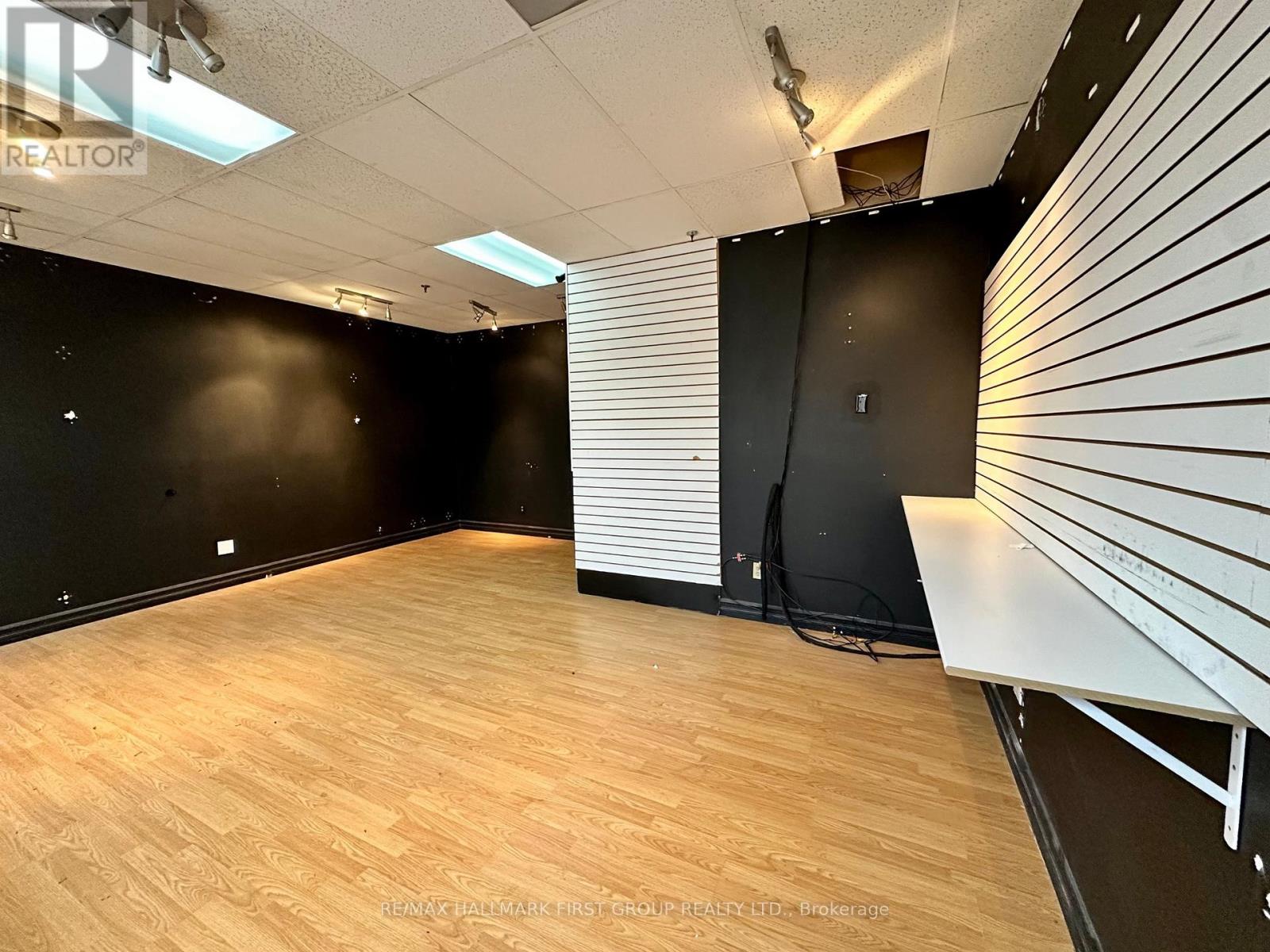 4 - 153 Brock Street N, Whitby, Ontario  L1N 4H3 - Photo 2 - E12648530