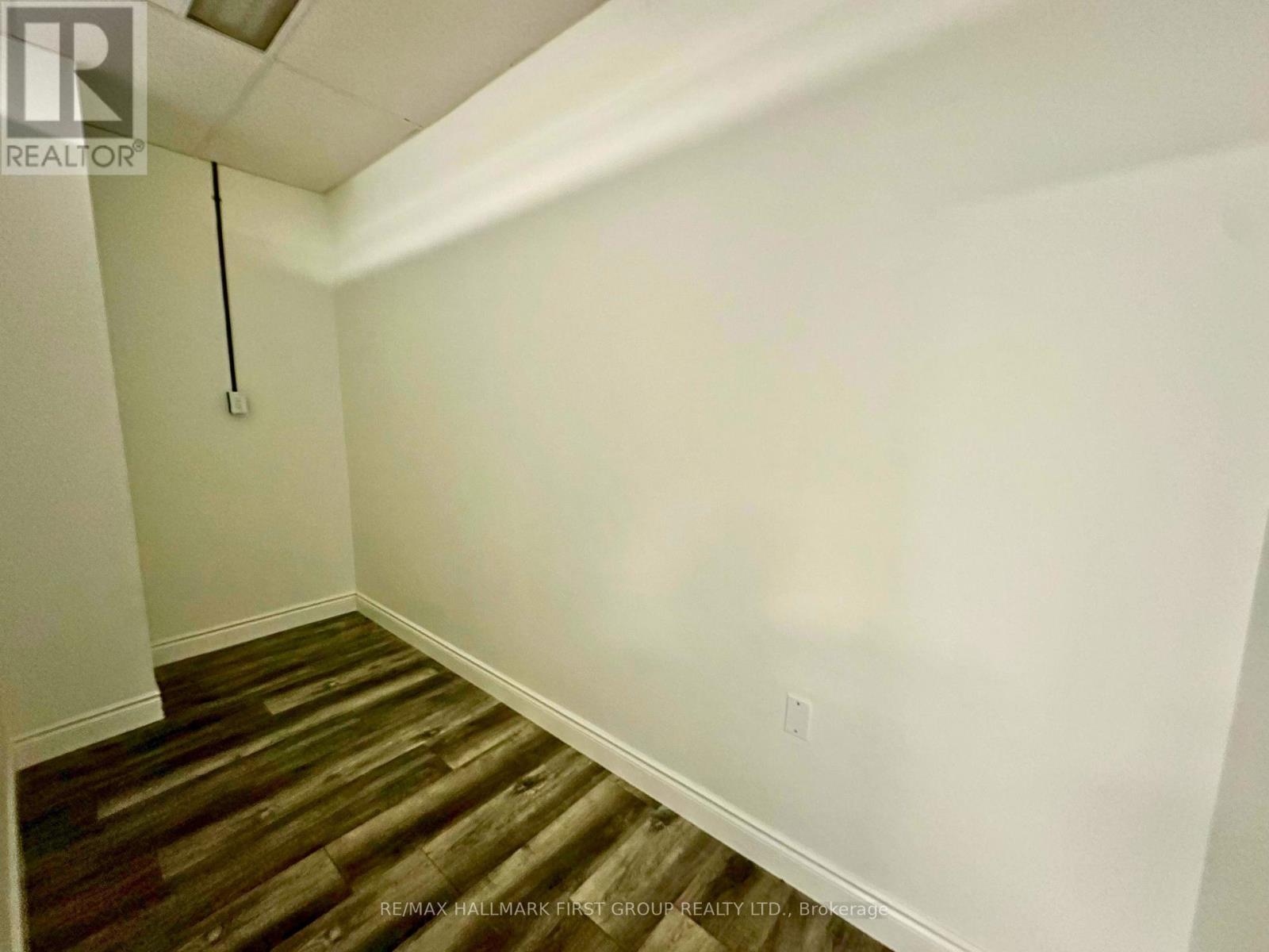 5 - 153 Brock Street N, Whitby, Ontario  L1N 4H3 - Photo 3 - E12648538