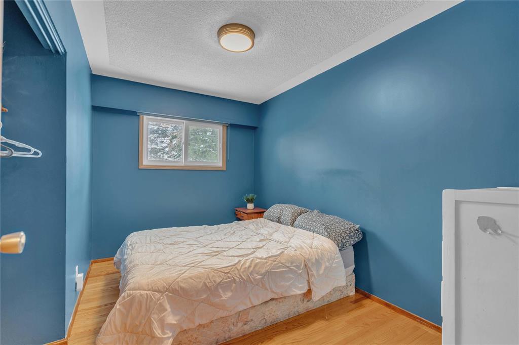 46 Parade Drive, Winnipeg, Manitoba  R2C 0S2 - Photo 13 - 202530164