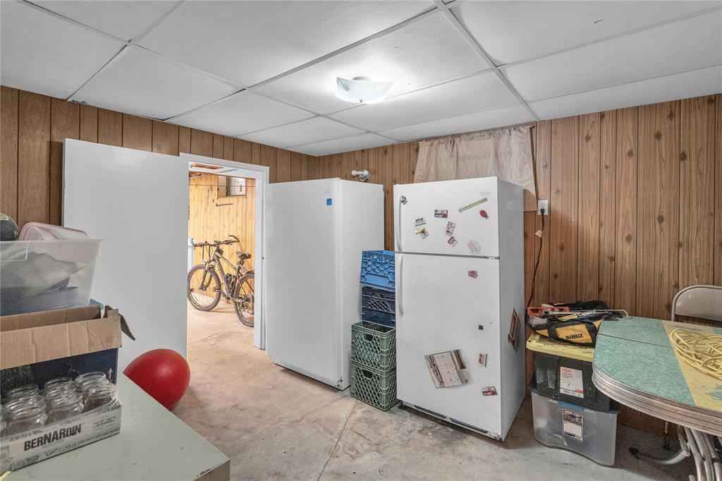 46 Parade Drive, Winnipeg, Manitoba  R2C 0S2 - Photo 20 - 202530164