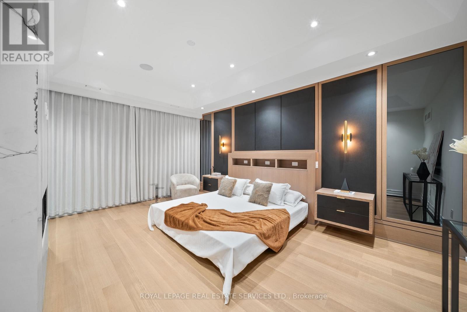 4 Waxwing Place, Toronto, Ontario  M3C 1N6 - Photo 15 - C12609188