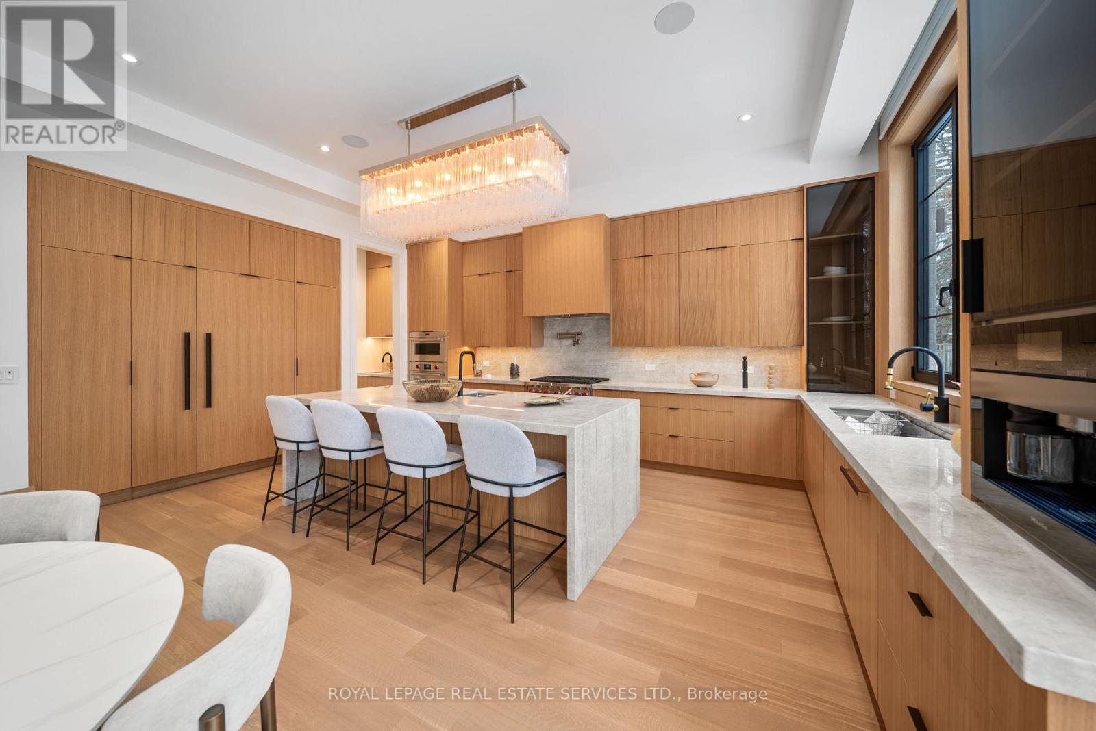 4 Waxwing Place, Toronto, Ontario  M3C 1N6 - Photo 11 - C12609188