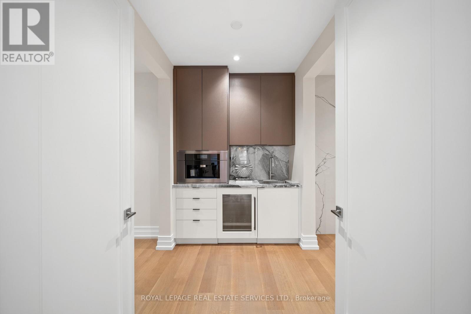 4 Waxwing Place, Toronto, Ontario  M3C 1N6 - Photo 19 - C12609188