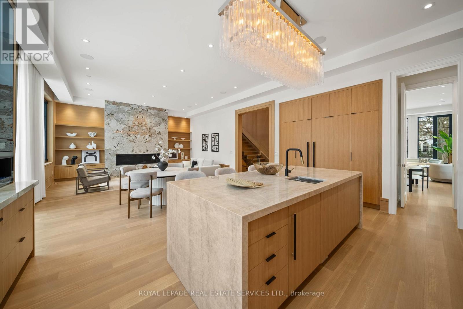 4 Waxwing Place, Toronto, Ontario  M3C 1N6 - Photo 10 - C12609188