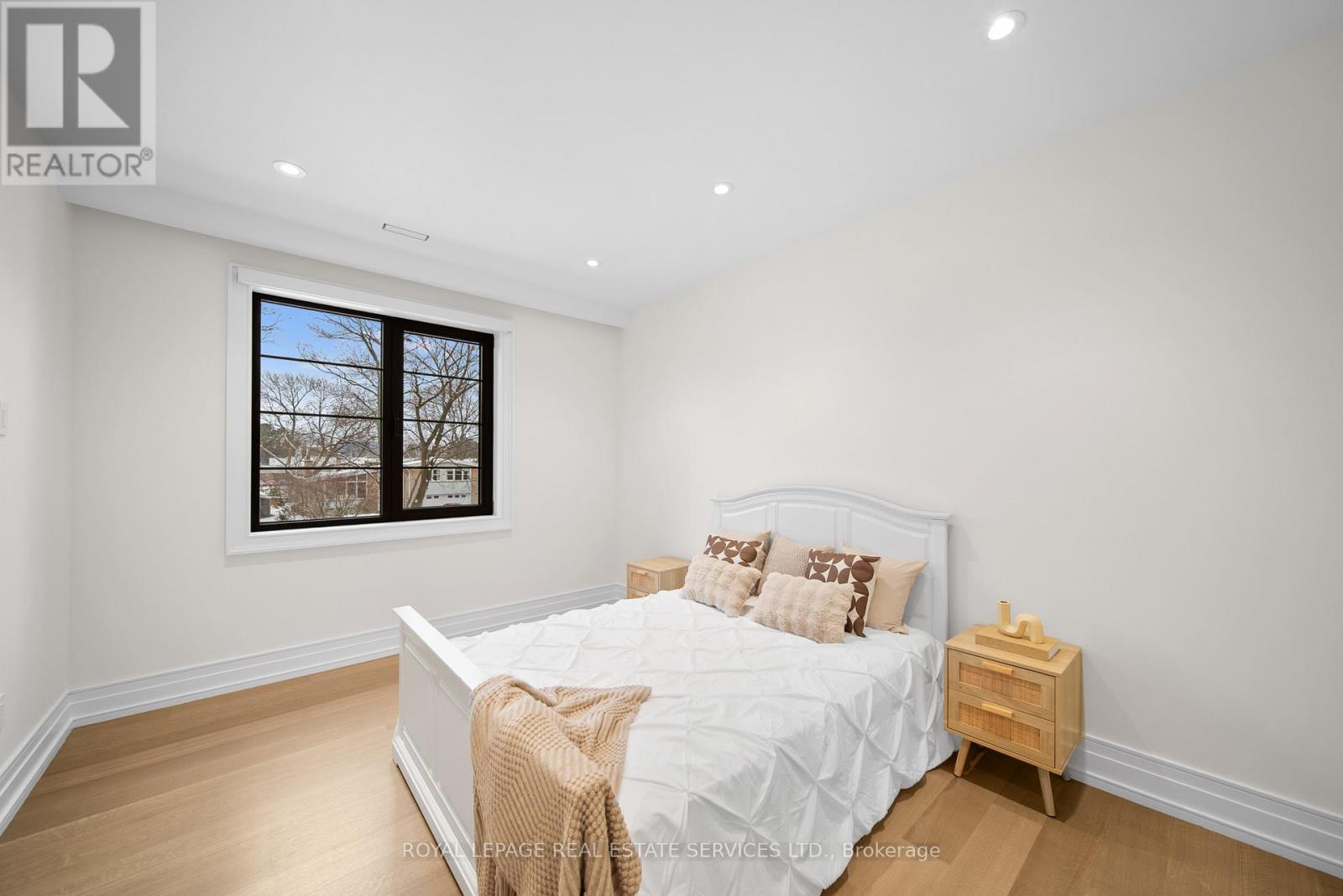 4 Waxwing Place, Toronto, Ontario  M3C 1N6 - Photo 28 - C12609188