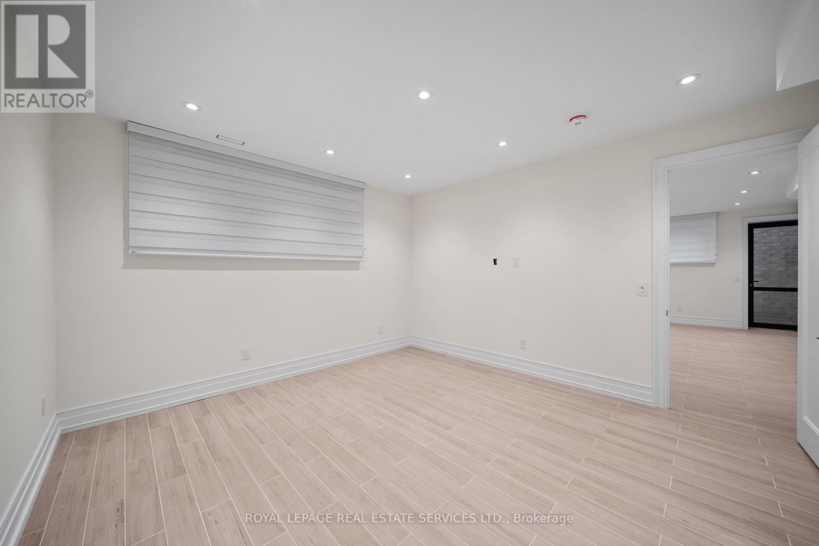 4 Waxwing Place, Toronto, Ontario  M3C 1N6 - Photo 38 - C12609188