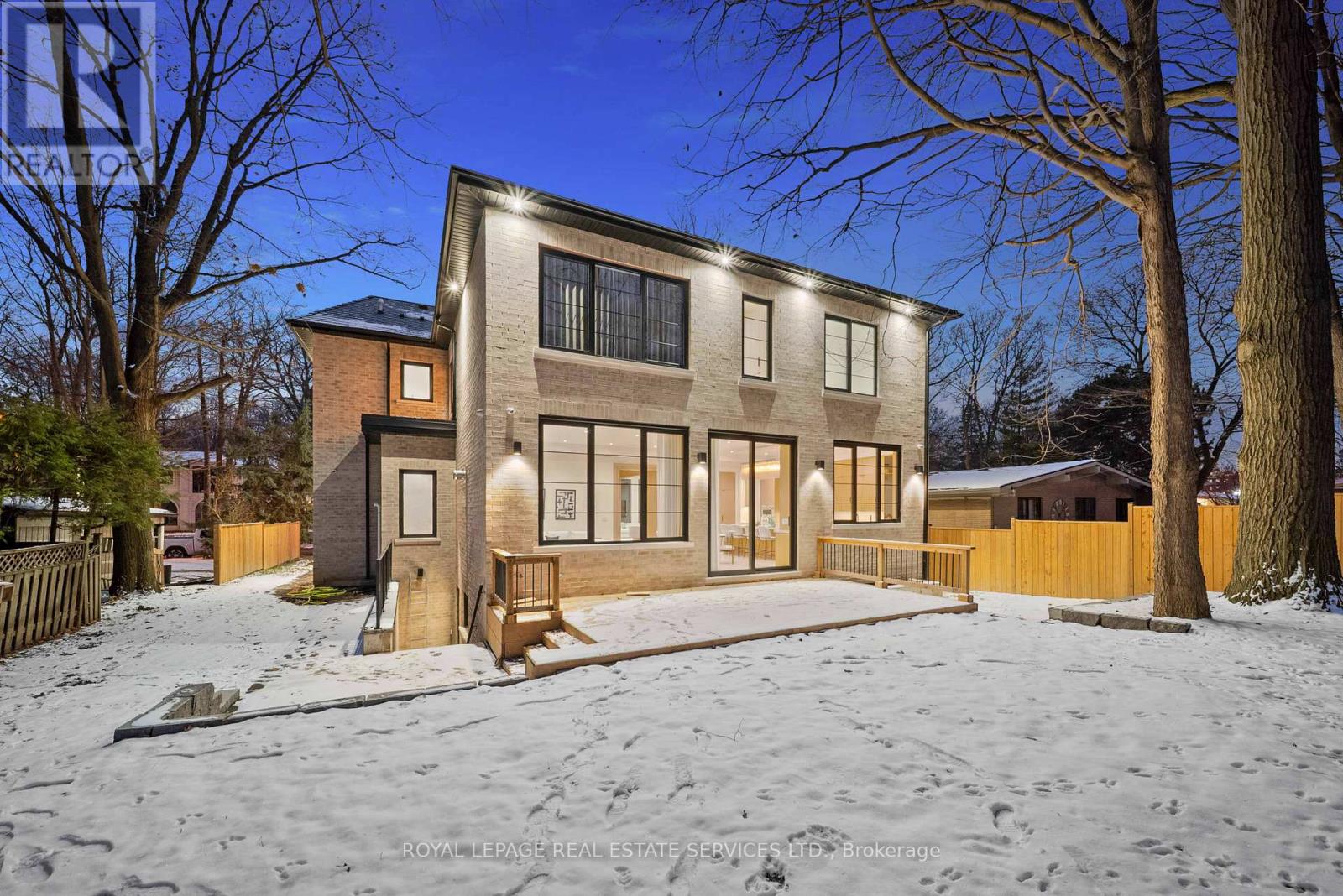 4 Waxwing Place, Toronto, Ontario  M3C 1N6 - Photo 45 - C12609188