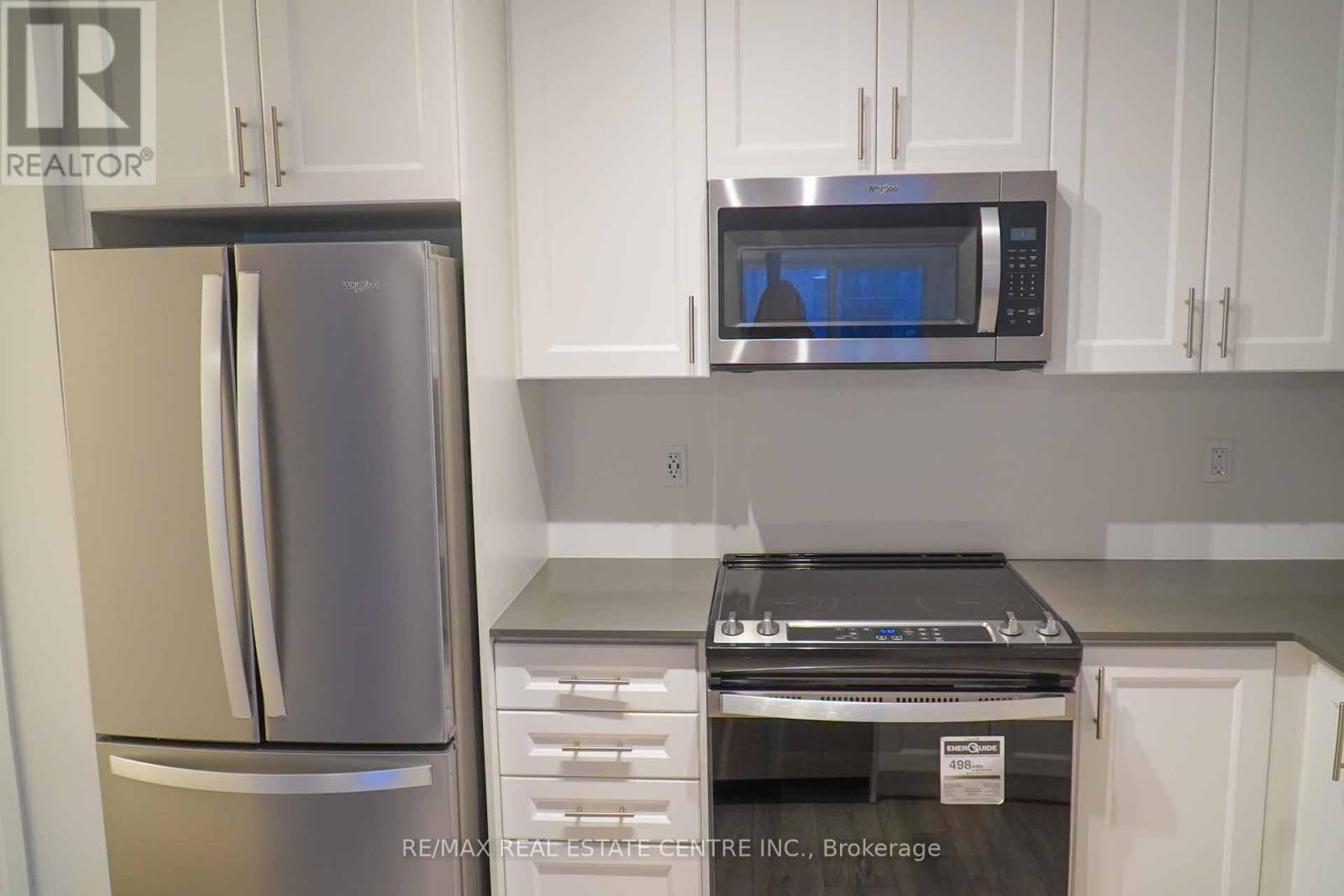 24 - 14 Lytham Green Circle, Newmarket, Ontario  L3Y 0H3 - Photo 14 - N12647948