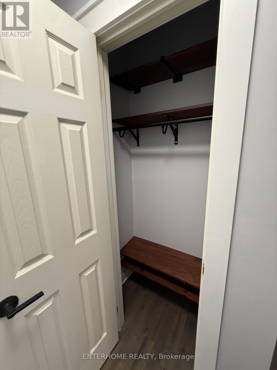 127 Birchwood Drive, Barrie, Ontario  L4M 6X3 - Photo 10 - S12648494