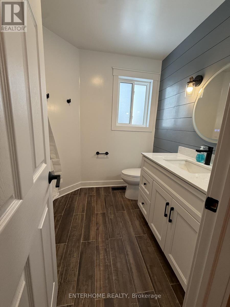 127 Birchwood Drive, Barrie, Ontario  L4M 6X3 - Photo 13 - S12648494