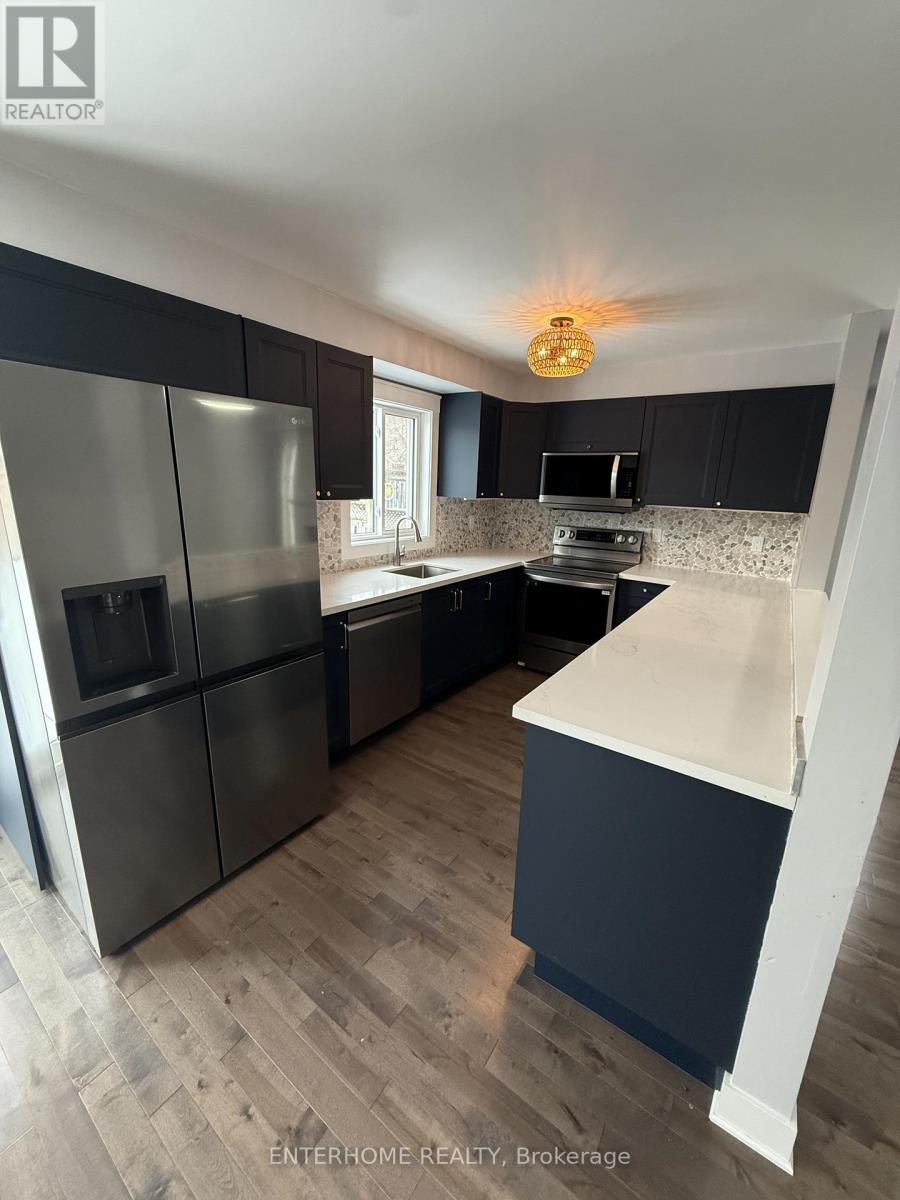 127 Birchwood Drive, Barrie, Ontario  L4M 6X3 - Photo 5 - S12648494