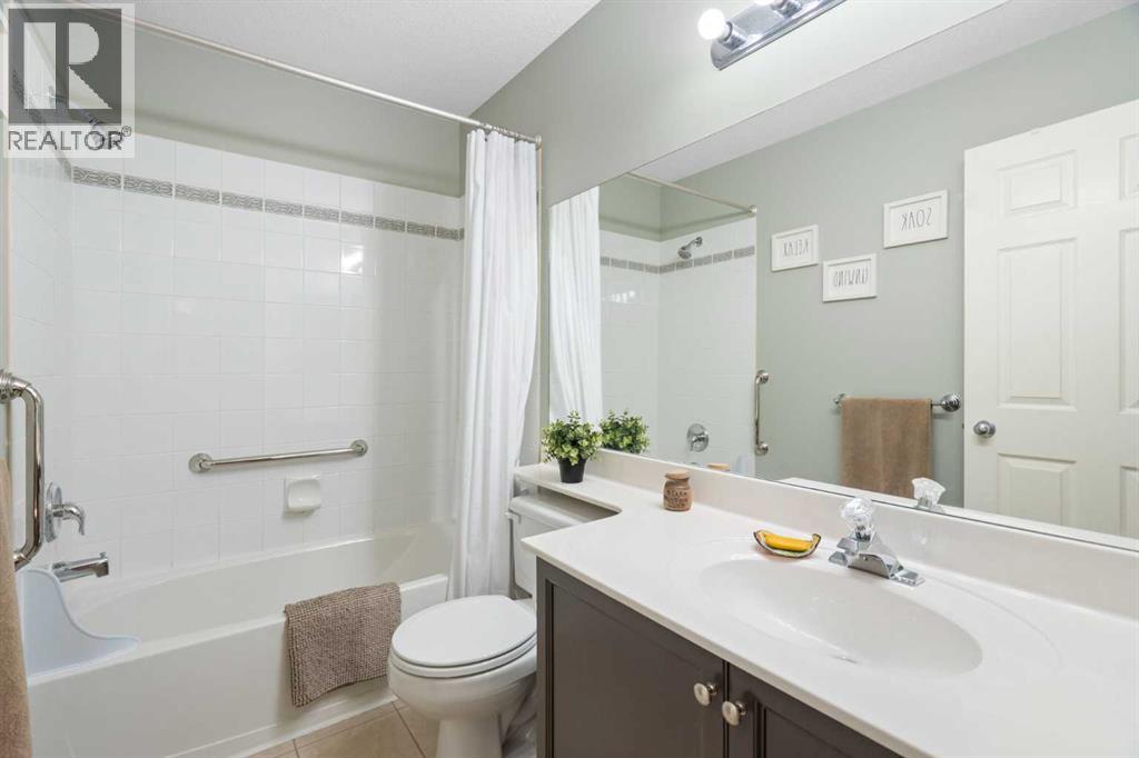 124 Cresthaven Place Sw, Calgary, Alberta  T3B 5W4 - Photo 22 - A2272343