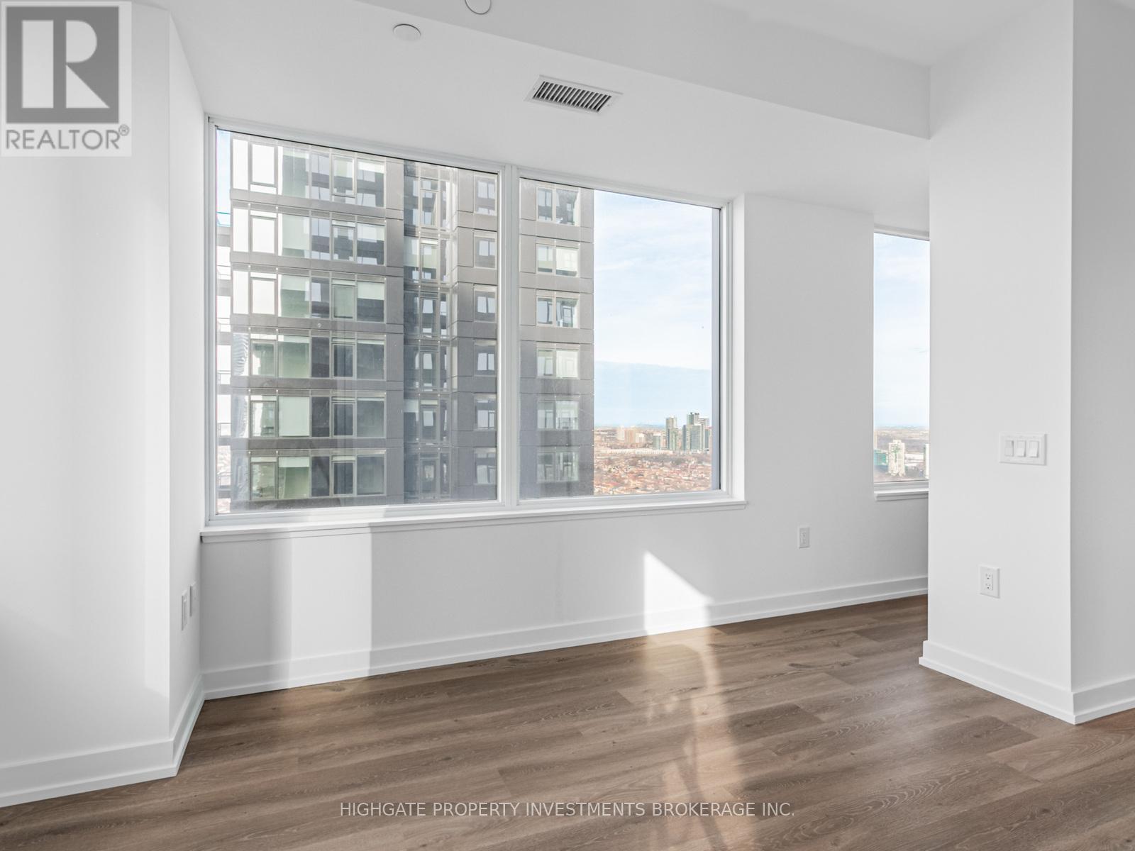 3310 - 395 Square One Drive, Mississauga, Ontario  L5B 0P6 - Photo 13 - W12648502