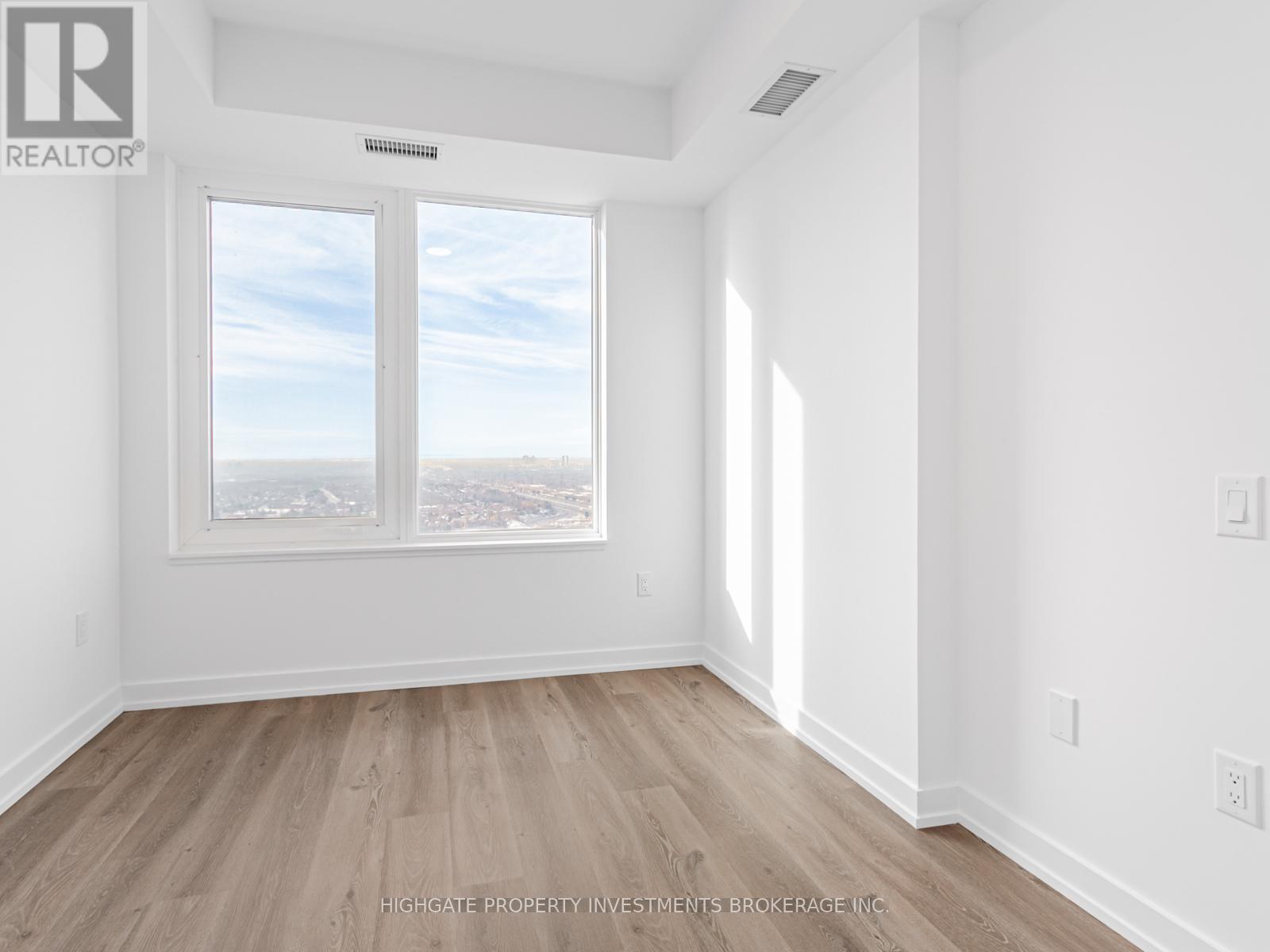 3310 - 395 Square One Drive, Mississauga, Ontario  L5B 0P6 - Photo 21 - W12648502